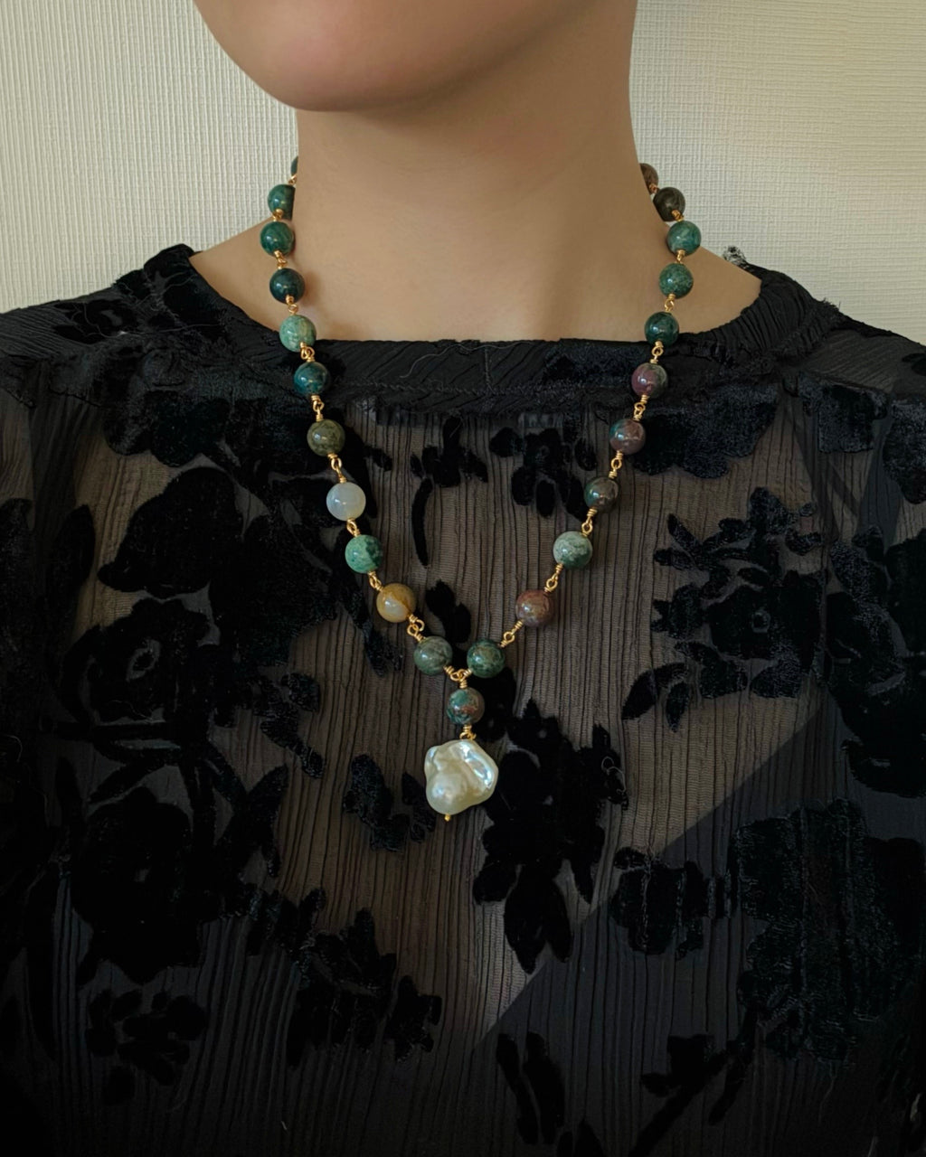Forest Tone — Hand-Linked Agate & Baroque Pearl Necklace