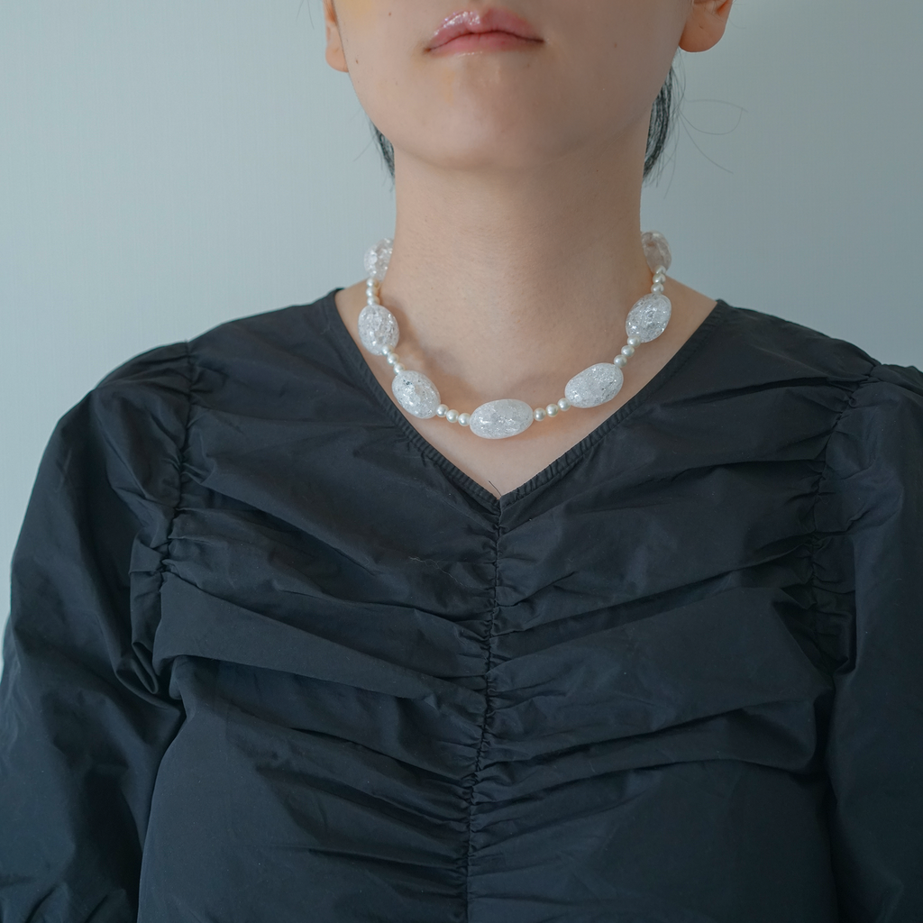 Frost Light | Crackle Quartz & Freshwater Pearl Necklace | Lumefia