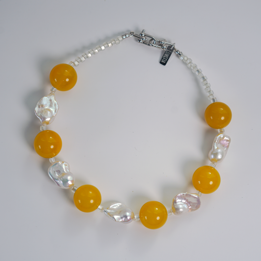 Honey Glow | Yellow Agate & Baroque Pearl Choker | Lumefia