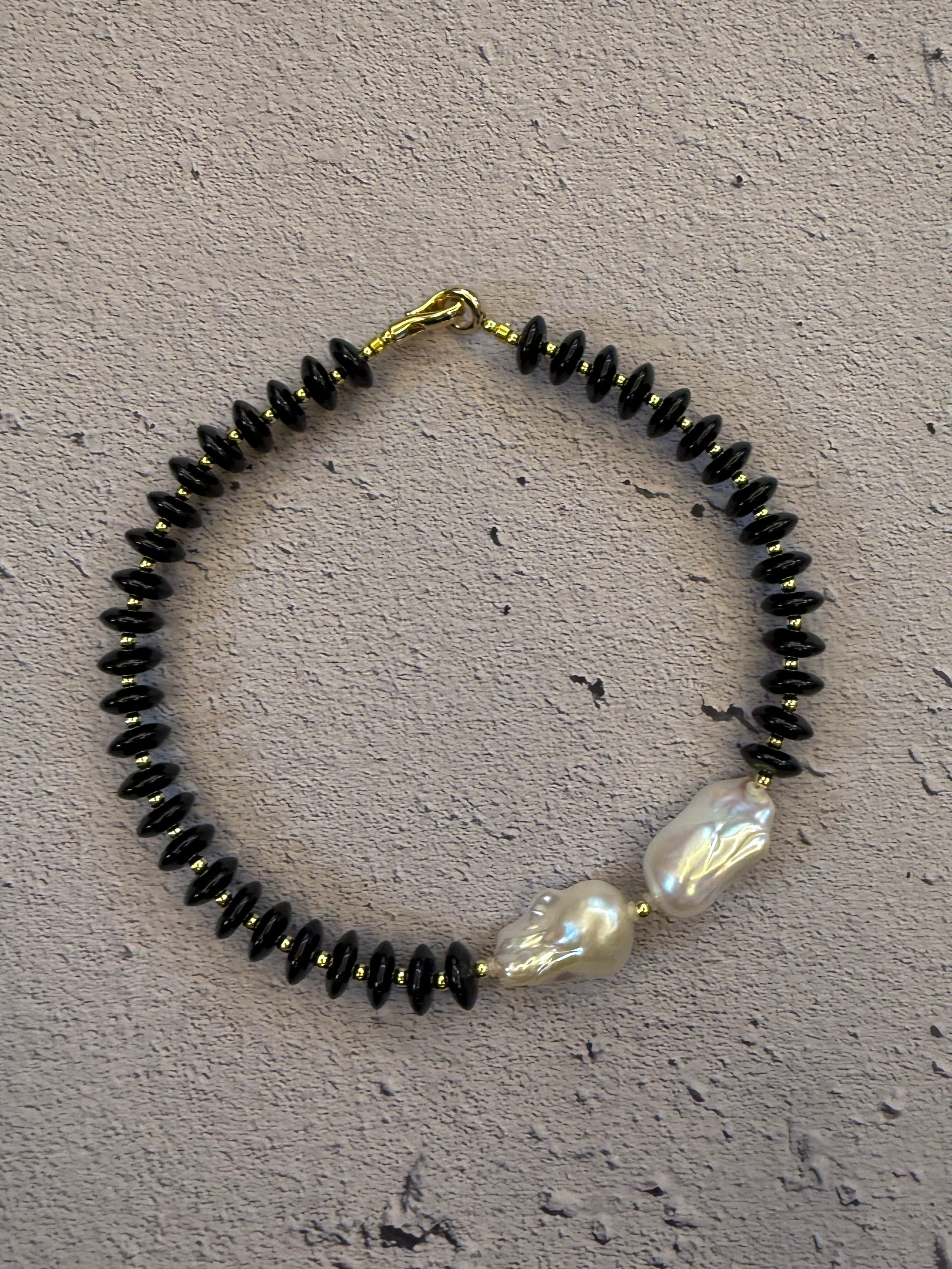 Noir Pearl — Black Agate & Baroque Pearl Choker