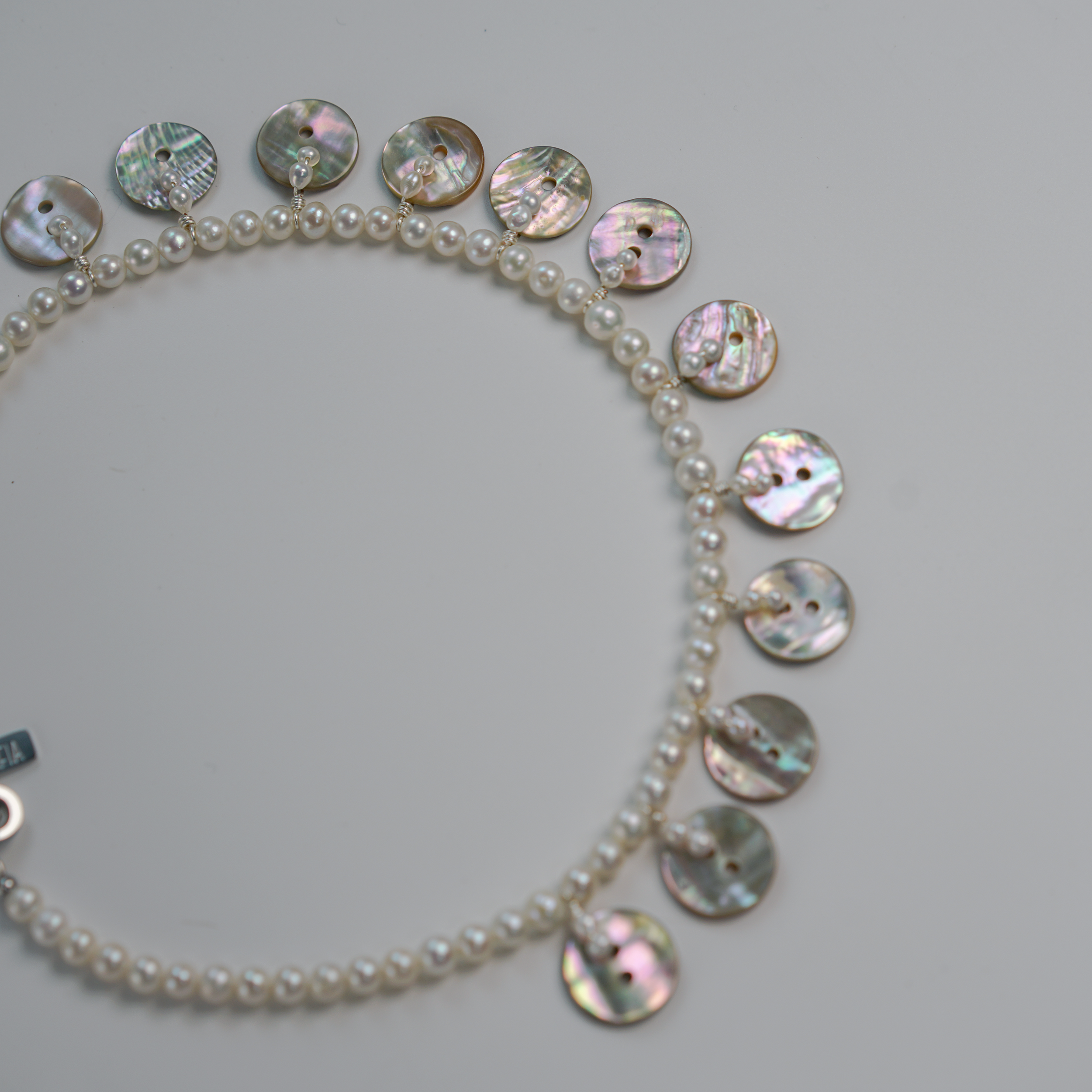 Shimmer Fragments | Shell & Pearl Choker