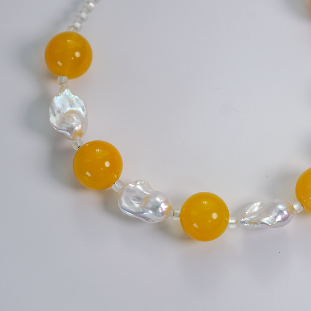 Honey Glow | Yellow Agate & Baroque Pearl Choker | Lumefia