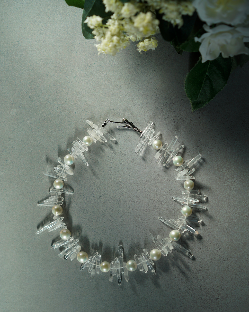 Thorn Halo — Edison Pearl & Quartz Necklace