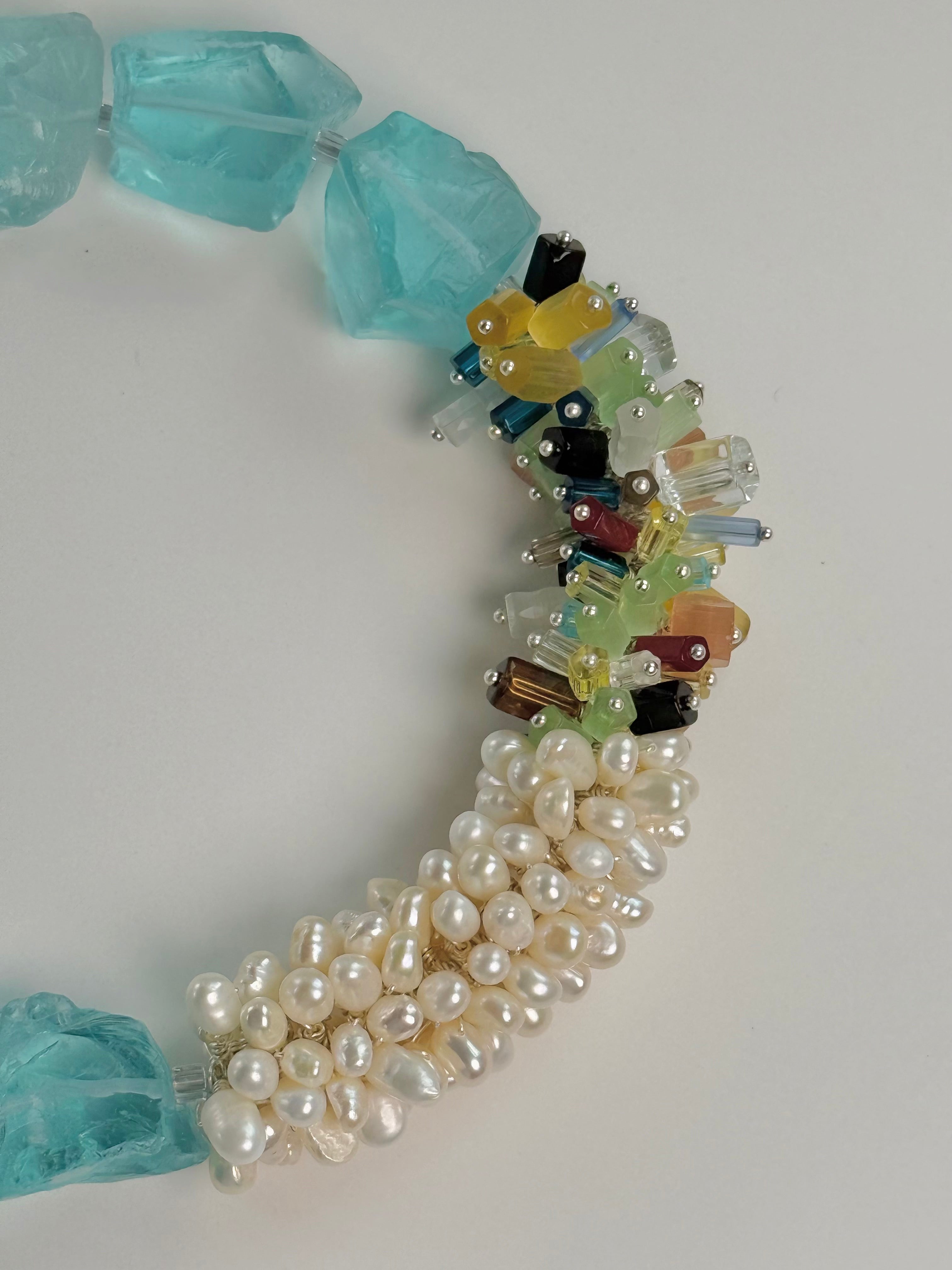 Glass Shore | Pearl and glass Necklace | Lumefia