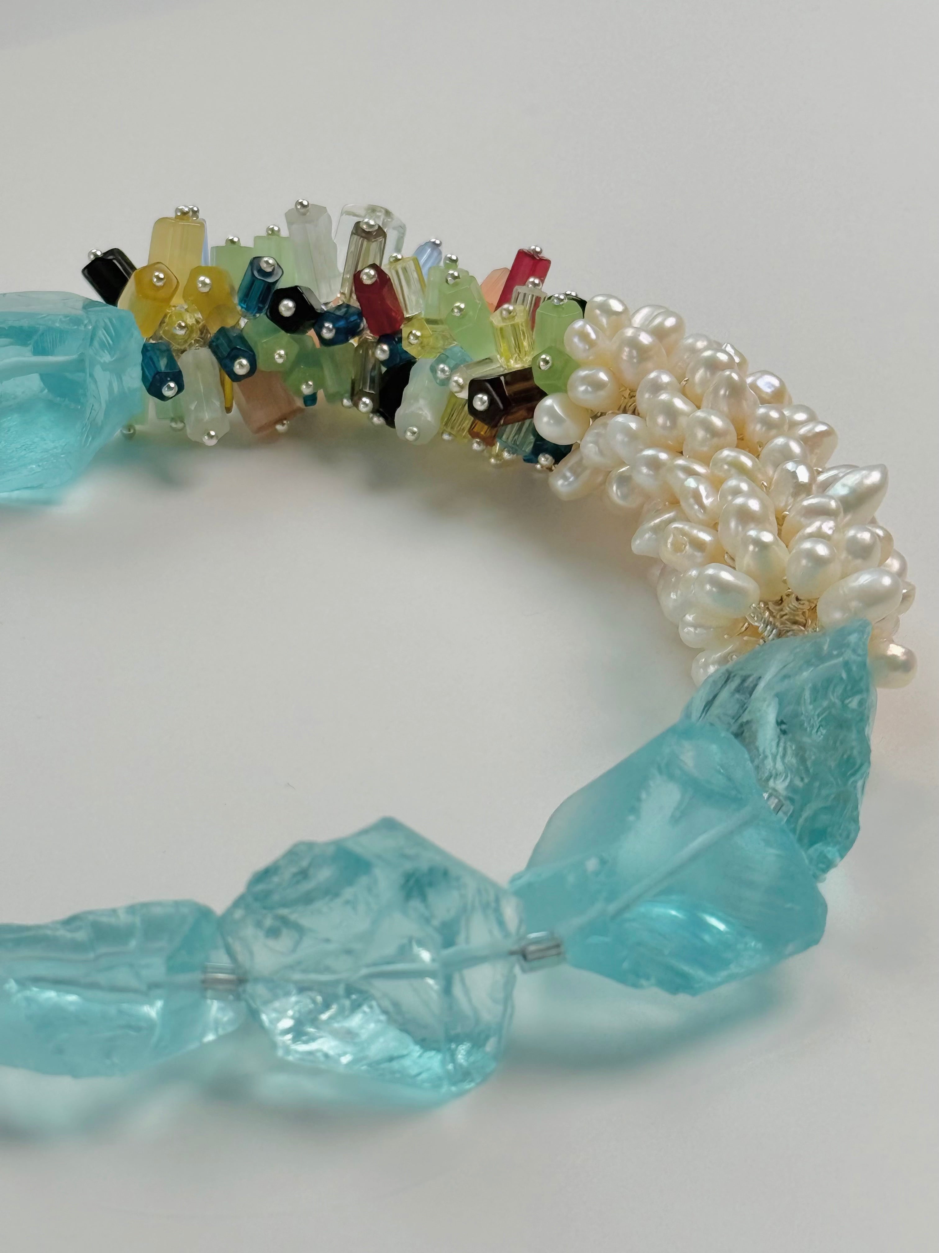 Glass Shore | Pearl and glass Necklace | Lumefia