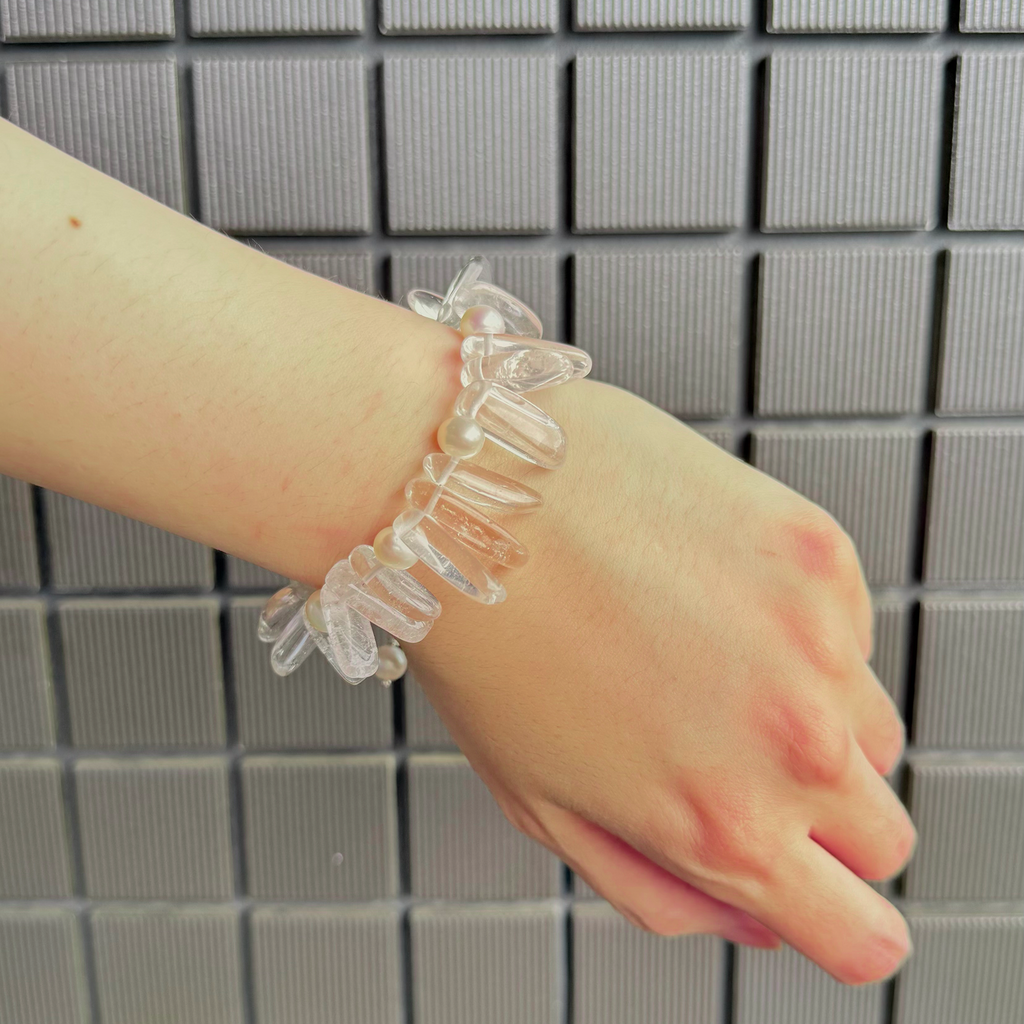 Frost Halo | Clear Quartz & Pearl Bracelet | Lumefia