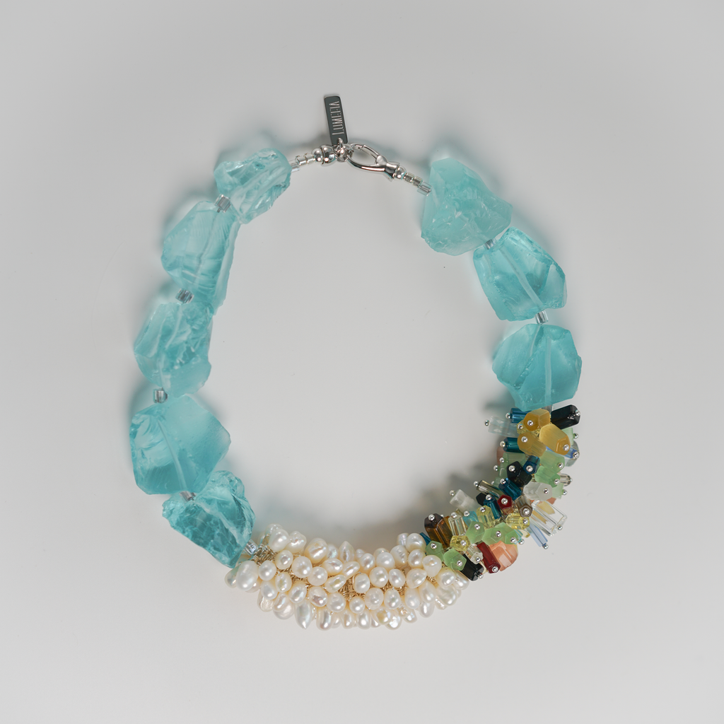 Glass Shore | Pearl and glass Necklace | Lumefia