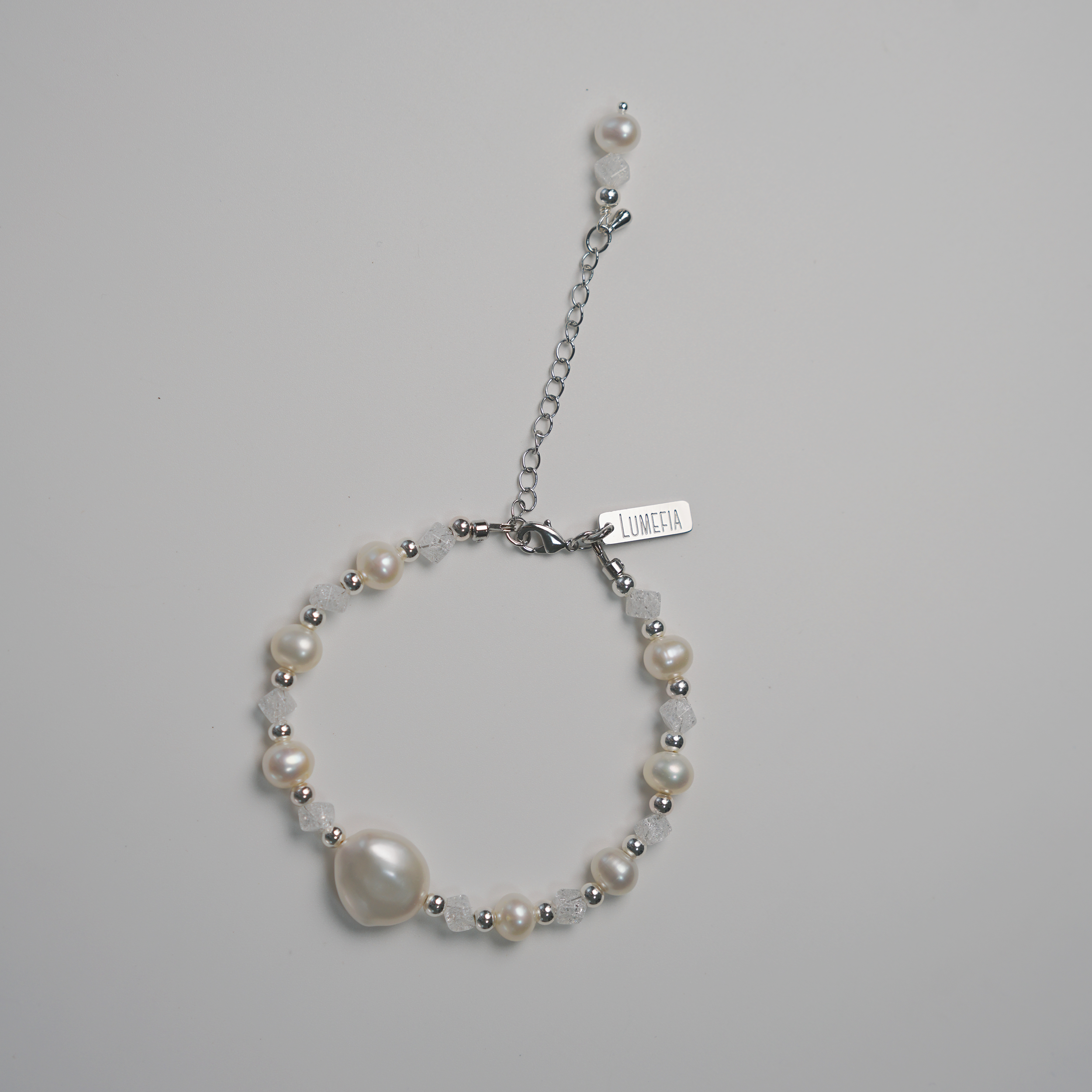 Pearl Bracelet 02 | Pearl & Quartz Bracelet | Lumefia